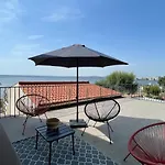 Oasis Cove, Maisons Au Bord De L\'Eau, Plage De Sete