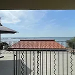 Oasis Cove, Maisons Au Bord De L\'Eau, Plage De Sete