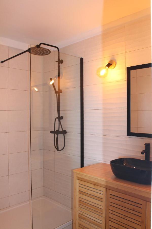 Holiday home Oasis Cove, Maisons Au Bord De L'eau, De