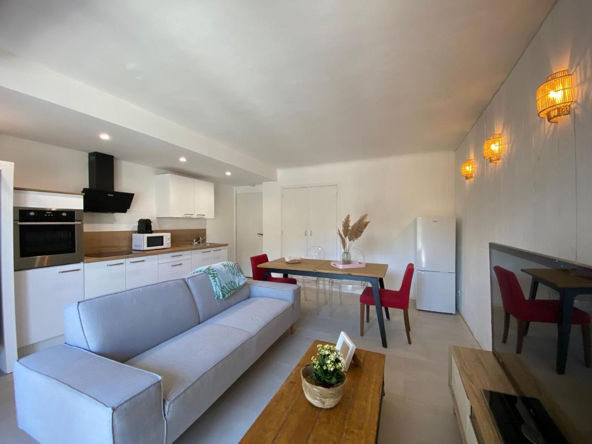 Oasis Cove, Maisons Au Bord De L'eau, De Holiday home *