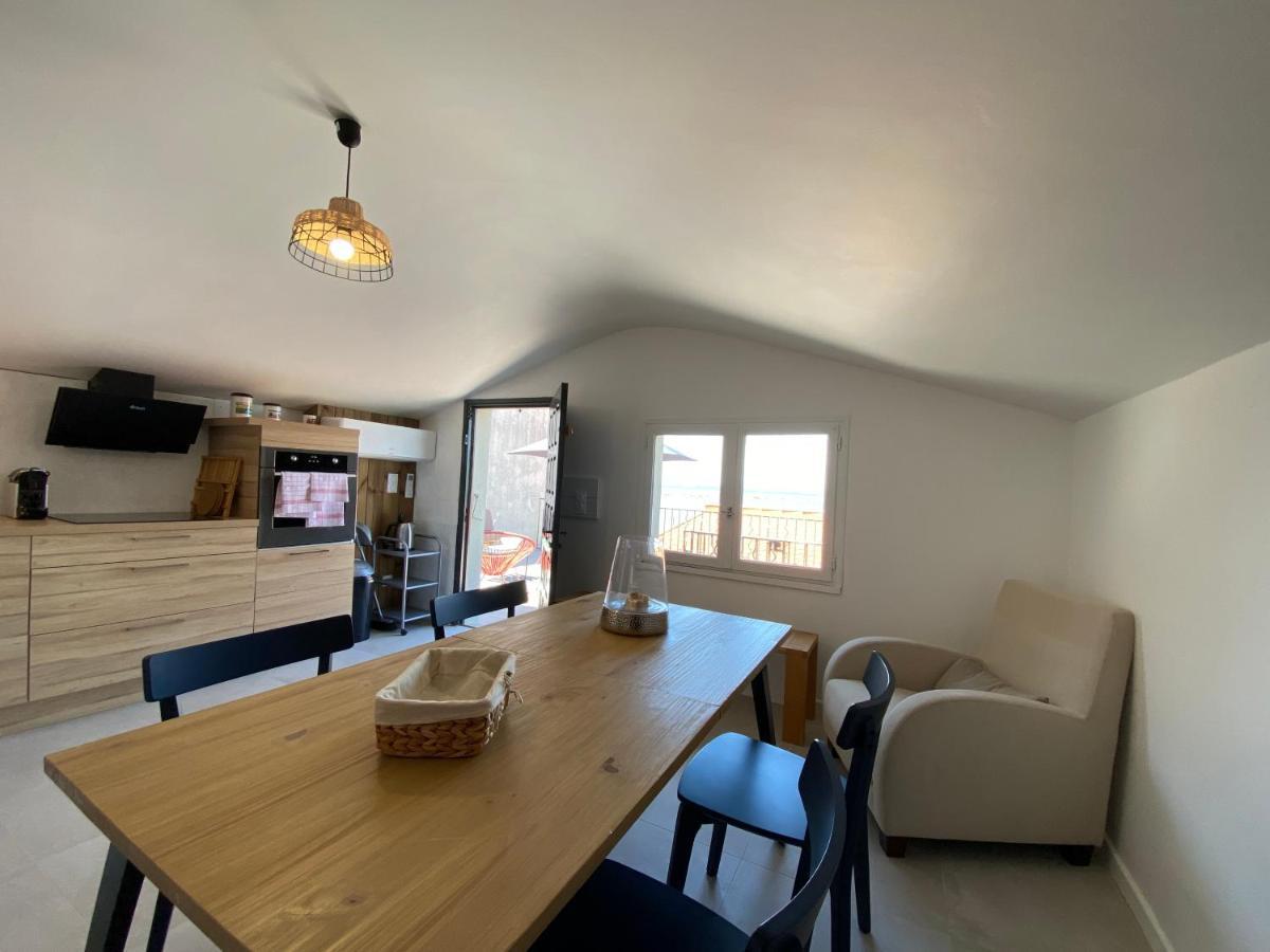 Holiday home Oasis Cove, Maisons Au Bord De L'eau, De *