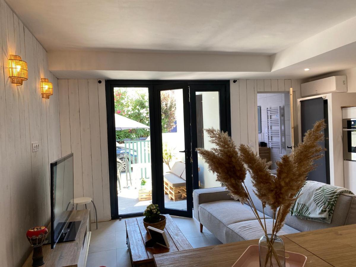 Oasis Cove, Maisons Au Bord De L'eau, De Holiday home